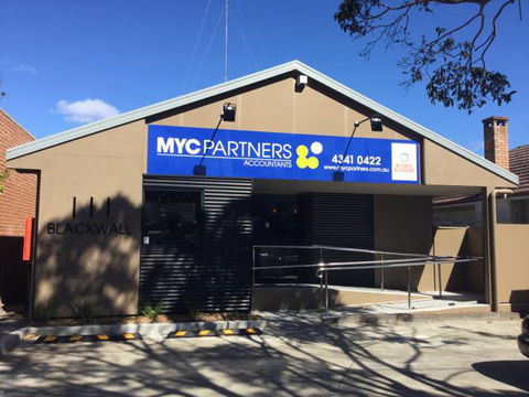 Blatch Tim & Julie - Accountants Sydney 0